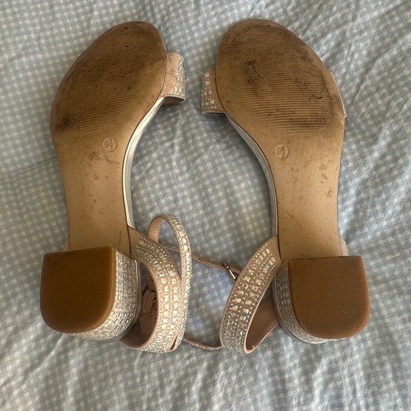 Maripe Women's Tan and Silver dress Sandals - Picture 4 of 4